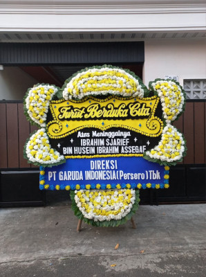 Papan Bunga Duka di Nyomplong
