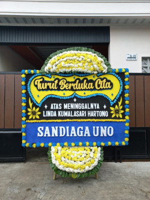 Papan Bunga Duka di Nyomplong